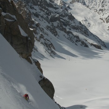 Hilaree O'Neill Skiing at 18,000 ft Himalaya